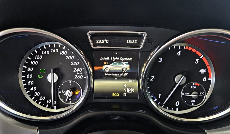 
								Mercedes-Benz ML 350 AMG/360CAMERA/PANO/AIRMAT/ПОДГРЕВ/ОБДУХ/ПАМЕТ/LIZIng full									
